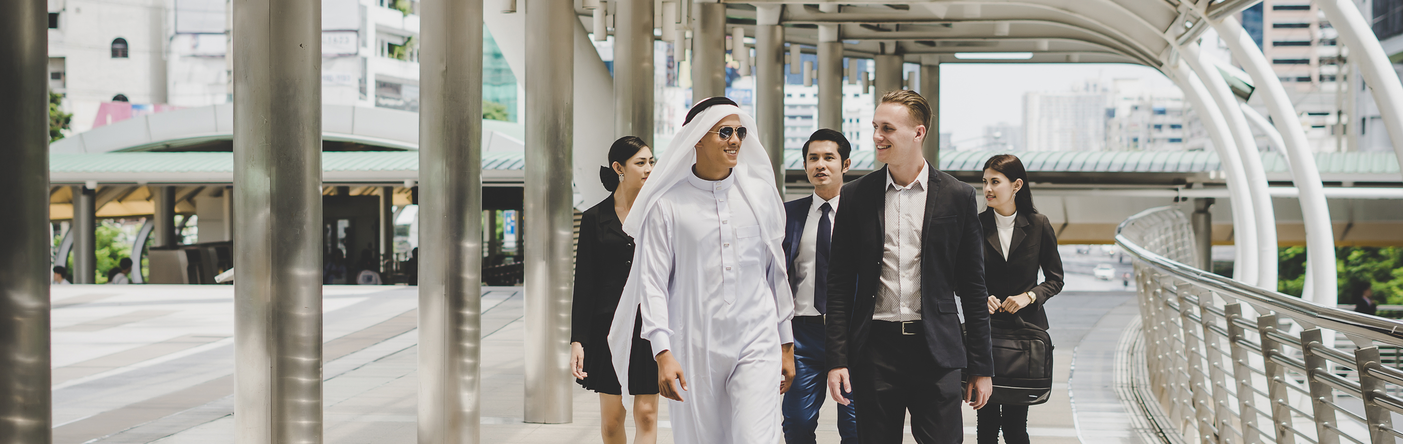 London Reporting Academy - CONNECTEZ-VOUS AVEC DE VÉRITABLES EXPERTS